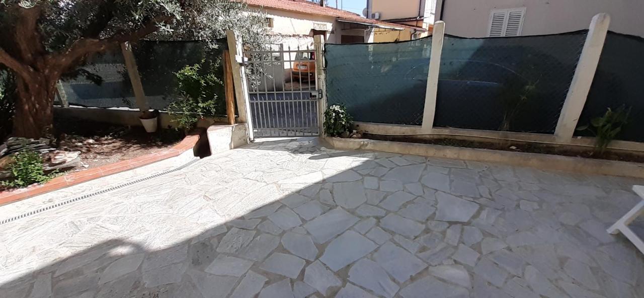 La Casa Gialla Del Ristoro Agricolo แวคกิอาโน ภายนอก รูปภาพ
